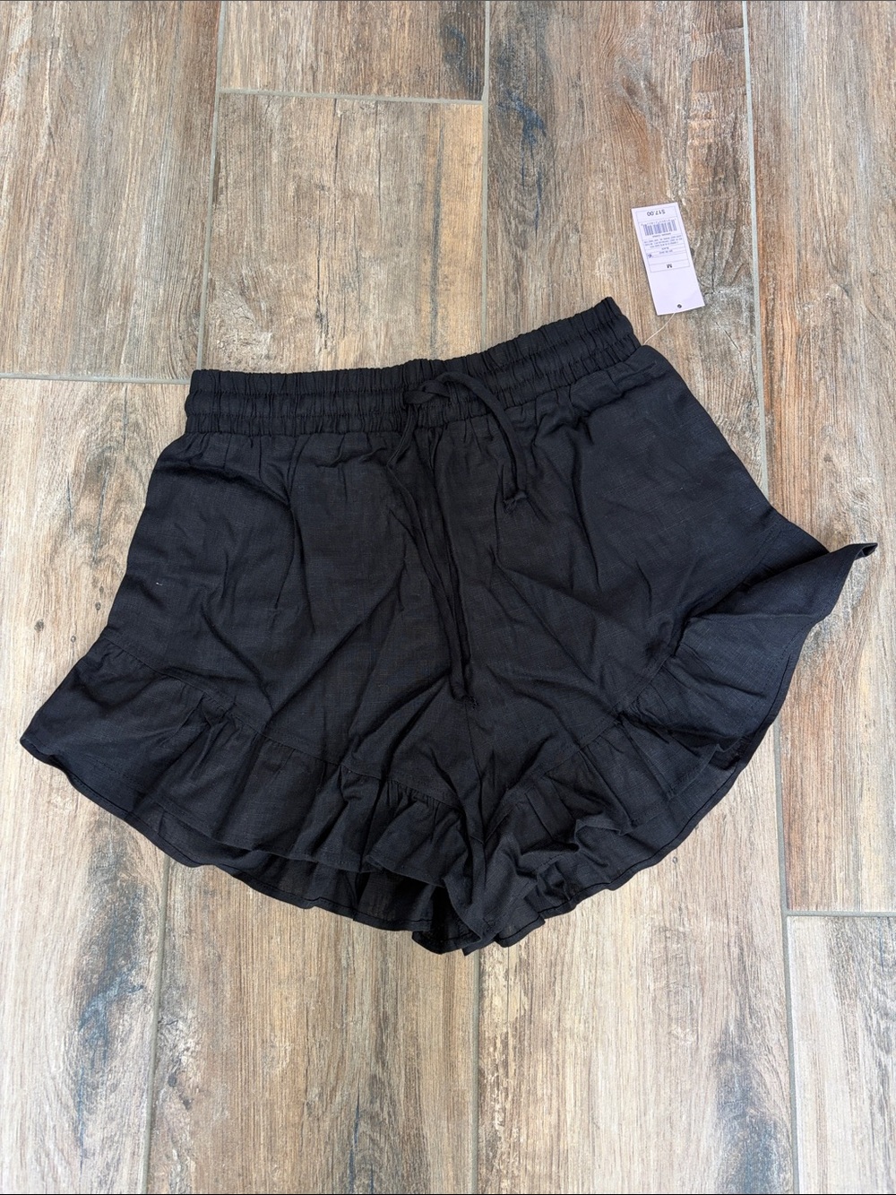 Black Ruffle Hem Pull-On Shorts